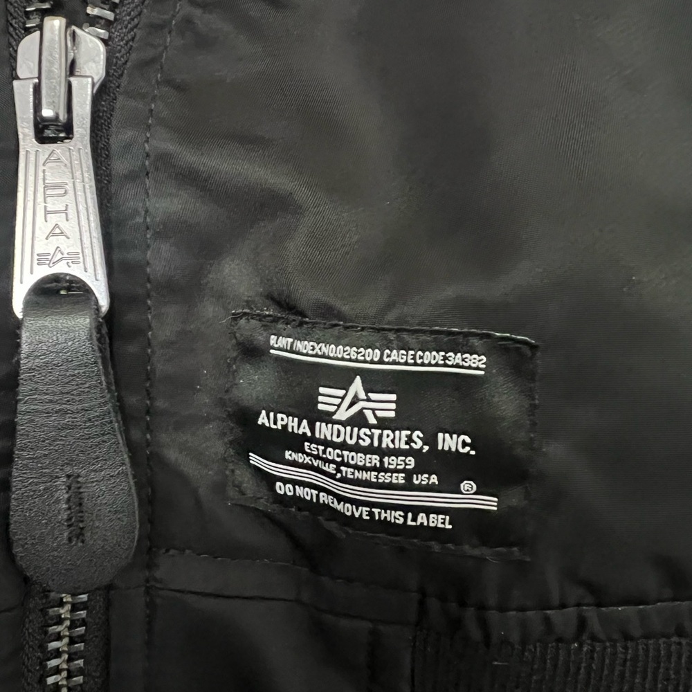 Alpha Industries L-2B CROPPED GEN II BOMBER JACKET W - Picture 5 of 8